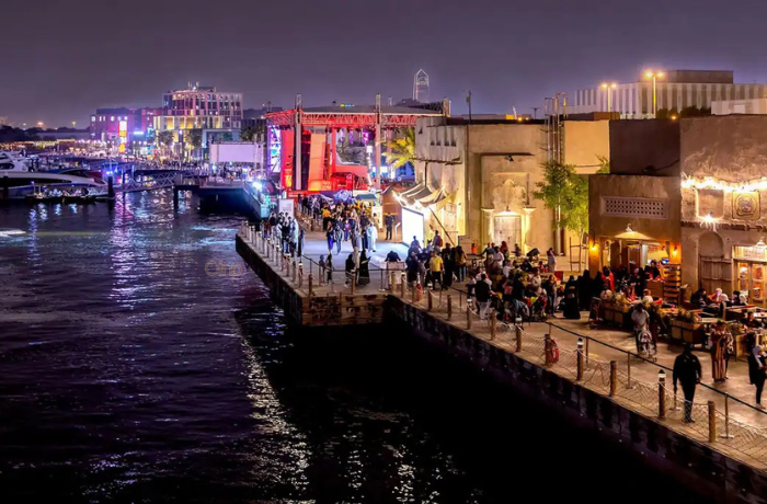 Al Seef Street – Sắc màu cổ và hiện