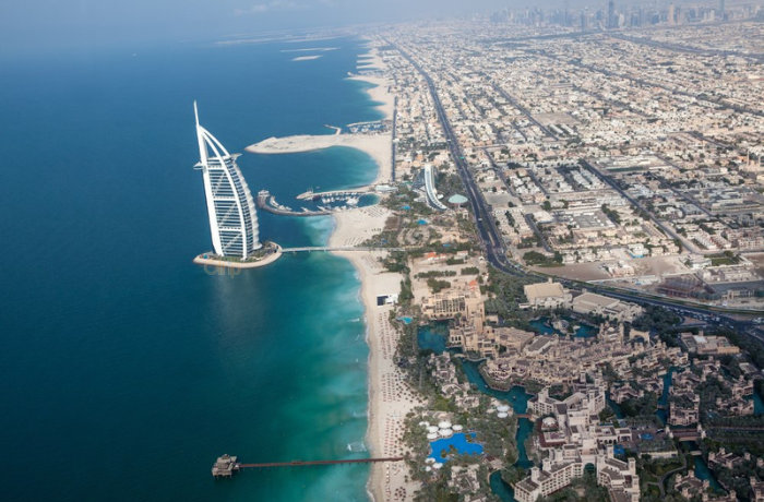 Jumeirah Beach Road – Tuyến ven biển đắt giá