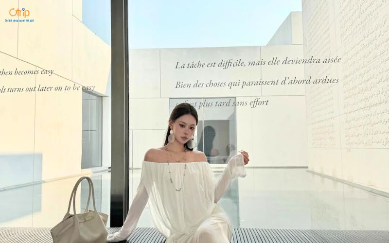 Bảo tàng Louvre Abu Dhabi: Kiệt tác nghệ thuật giữa đại dương - Vivudubai.vn